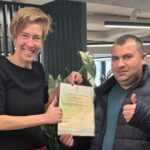 Bernice Ruiter Feliciteert Meneer Zenal