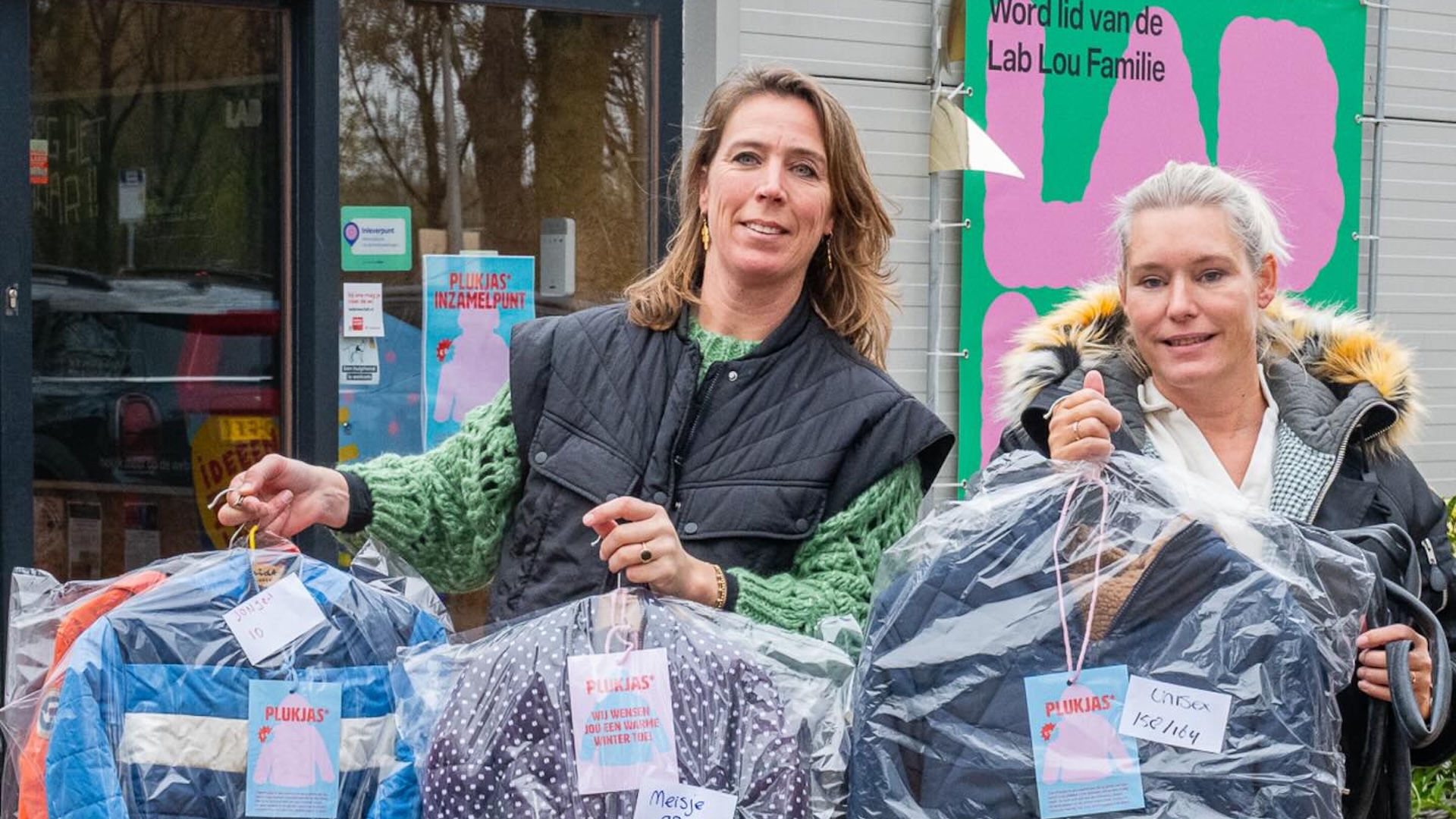 Ruim 300 jassen van bomen ‘geplukt’