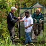 Vrijwilligers actief voor NL Doet (foto Stefan van de Kamp voor Oranje Fonds) Foto Stefan Van De Kamp Oranjefonds
