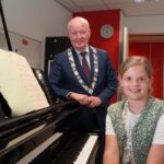 Burgemeester Van Bennekom Kinderburgemeester Fien Swinkels