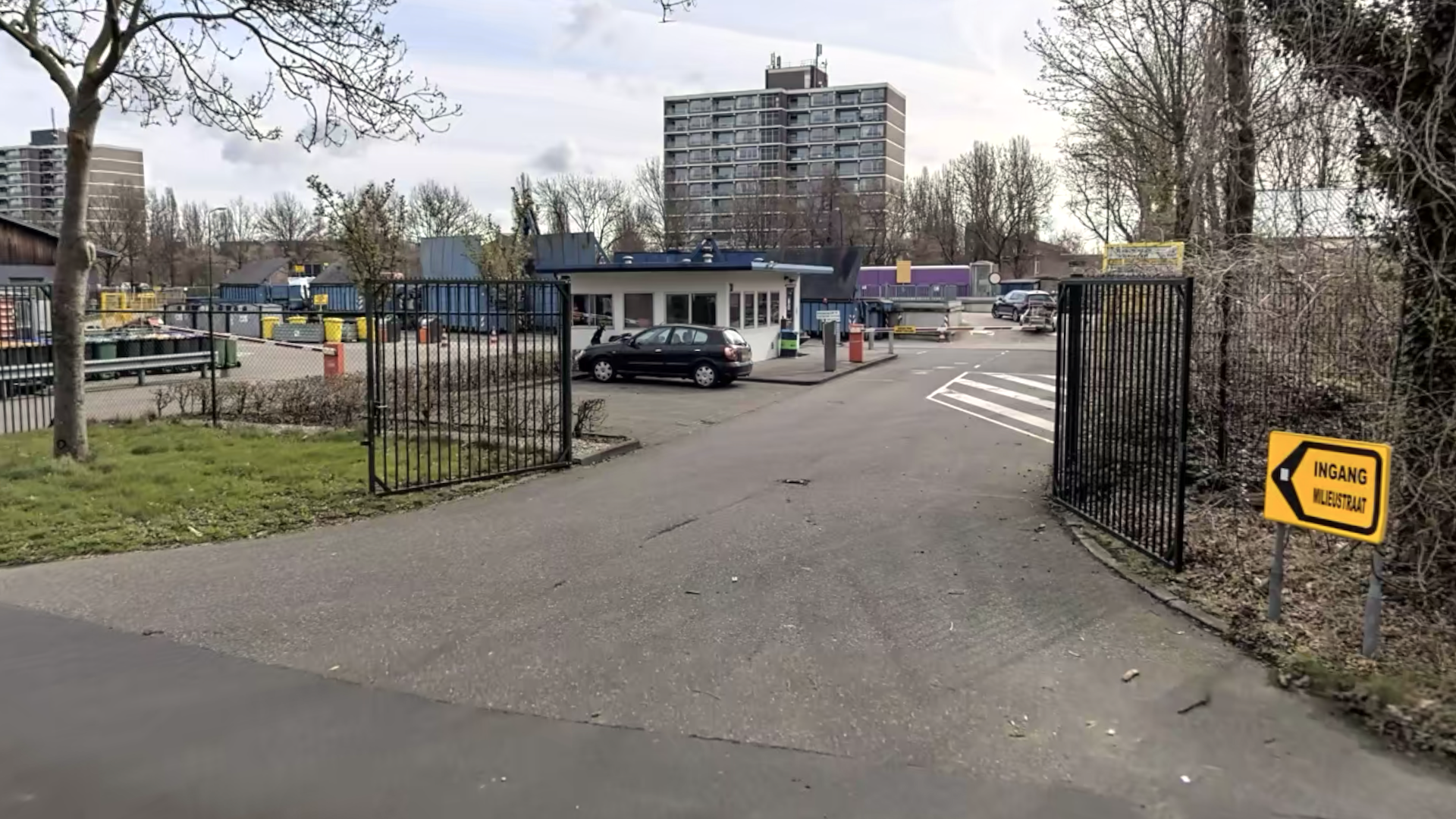 Milieustraat door bezuinigingen minder open